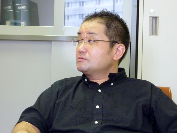 都築基氏