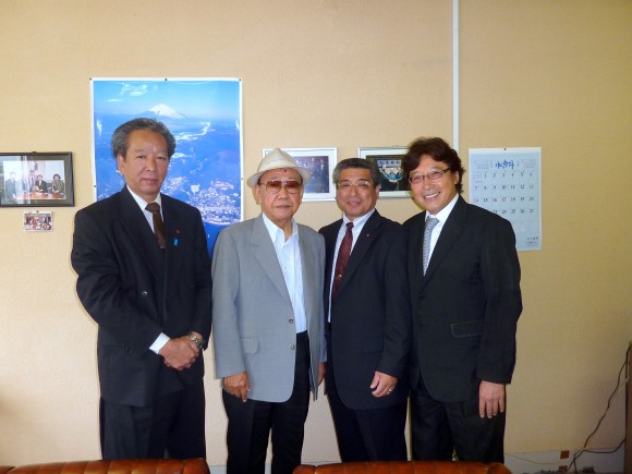 旧「あつみ会」メンバー 加藤則夫前議員を囲んで