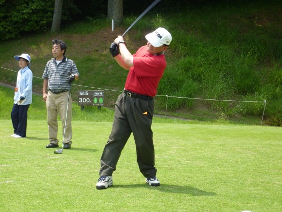 伊木茂樹氏のショット サウスポーの飛ばし屋で小技も上手い