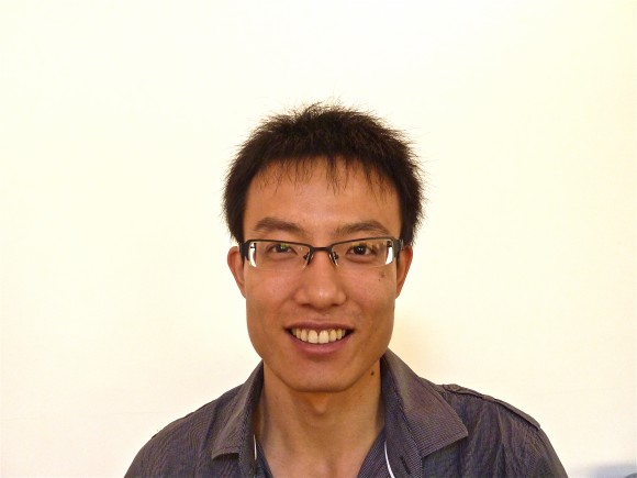 徐江波氏 国際交流学院(通訳)