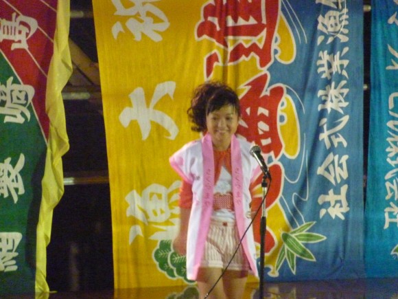 「さくらまや」さん熱唱 小学生演歌歌手