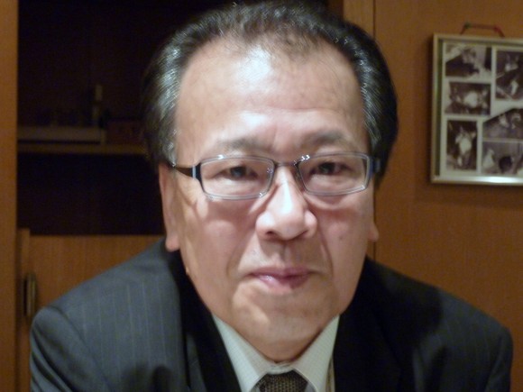 塩野靖氏(スカイパートナー社長) 台東区柳橋にある喫茶店にて